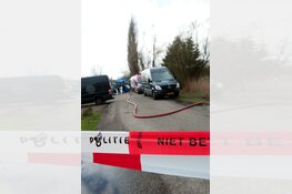 Tiel - Gezocht - Aanslag met brandbommen in woning Tiel