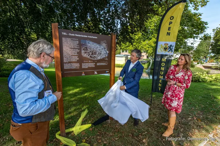 Nieuwe ANWB informatieborden bij bezienswaardigheden in Tiel