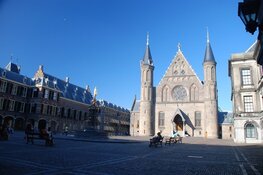 Fysiek onderwijs open, andere coronamaatregelen verlengd