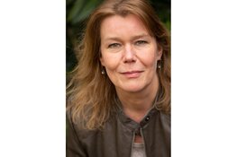 Filosofe Désanne van Brederode houdt lezing in Tiel over de Innerlijke vlam