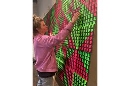 Kim Verschoor exposeert in het theatercafé van De Fransche School