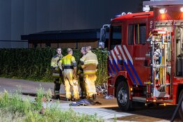 Zeer grote brand bij voormalige timmerfabriek in Beneden-Leeuwen