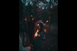 ‘Loop mee in het licht van onze geschiedenis’