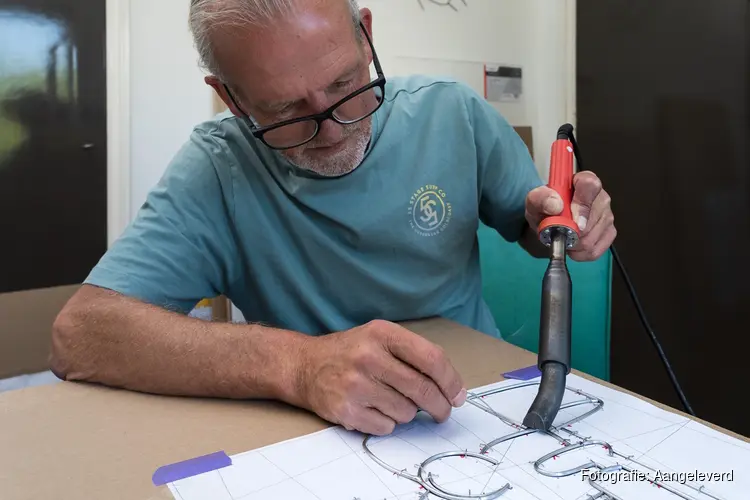 Nieuwe expositie in De Fransche School. Carolus Boudewijn exposeert in het theatercafé