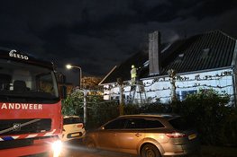 Woningbrand aan Kerkstraat in Beesd: brandweer schaalt op naar middelbrand