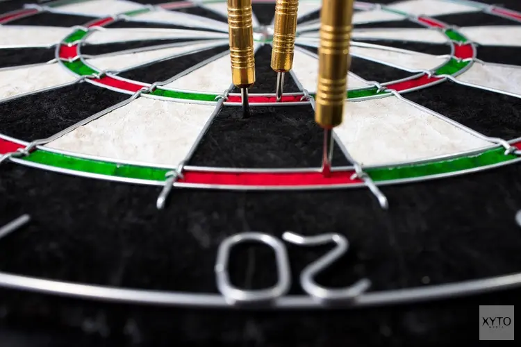 Littler duidelijk te sterk voor Van Veen