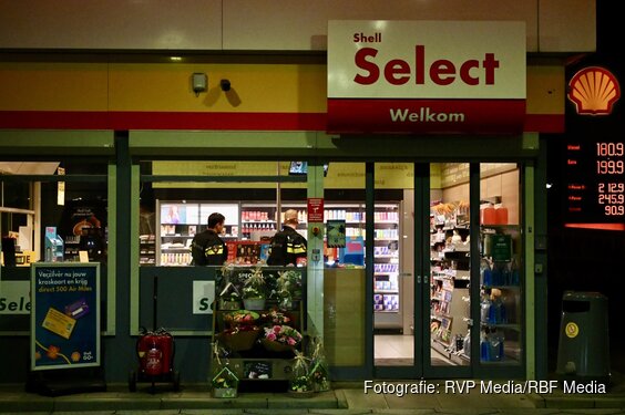 Helikopter zoekt naar verdachten van overval op tankstation