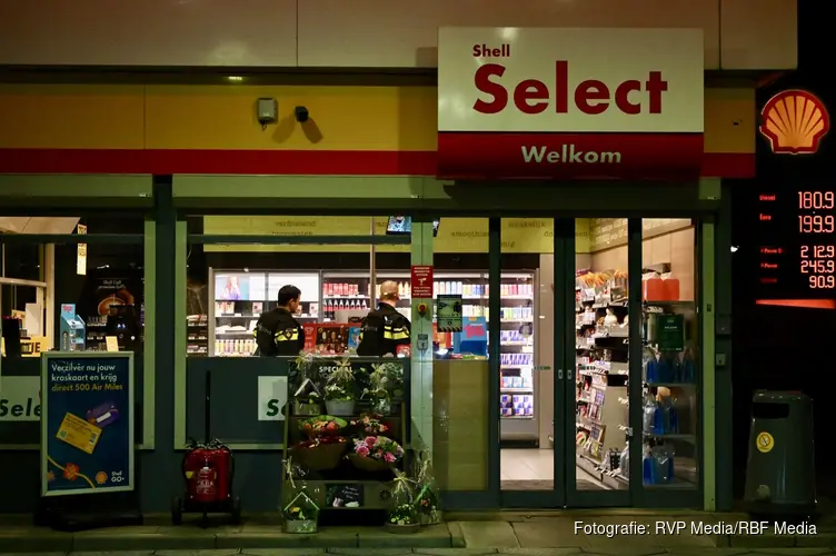 Helikopter zoekt naar verdachten van overval op tankstation