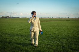Schrijver, dichter én theatermaker Joost Oomen in Theater De Fransche School