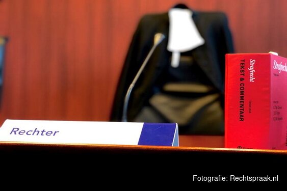 Celstraffen voor in scène gezette overval op bedrijfsbus met smartphones