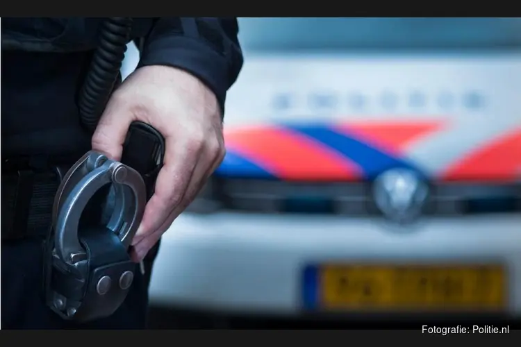 Vijf verdachten aangehouden na gijzeling in woning in Tiel