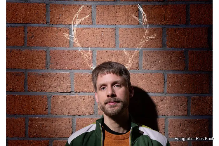 Baby Reindeer in De Fransche School Met Thijs van de Meeberg